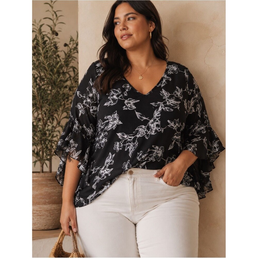 Chelsea & Theodore Black White Floral V Neck Ruffle Detail Sleeve Blouse Top 2X